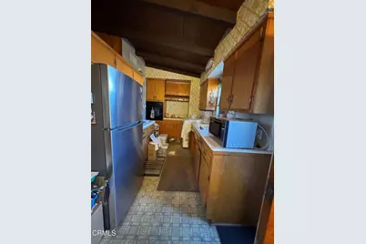 935 E Hillcrest Drive, Thousand Oaks, CA 91360 - Photo 40