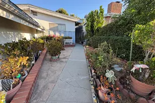 935 E Hillcrest Dr, Thousand Oaks, CA 91360 - Photo 16