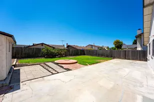 3010 Leeward Way, Oxnard, CA 93035 - Photo 32