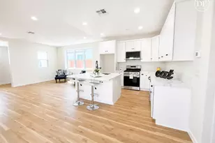 1125 W 2nd St, Oxnard, CA 93030 - Photo 12
