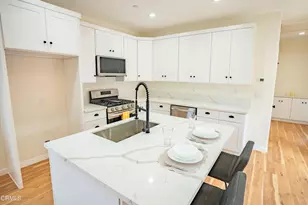 1141 W 2nd St, Oxnard, CA 93030 - Photo 12