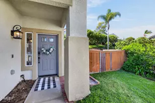 3889 Angeline St, Thousand Oaks, CA 91320 - Photo 2