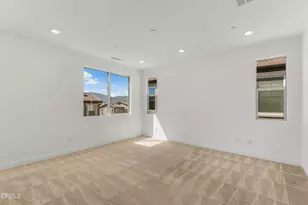 1994 Pomegranate St, Santa Paula, CA 93060 - Photo 26