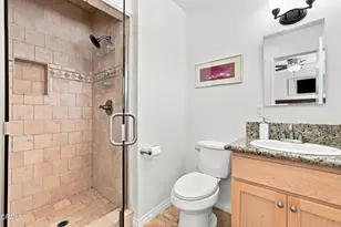 338 Hayes Ave, Ventura, CA 93003 - Photo 12