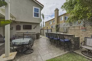 2571 Upper Bay Dr, Oxnard, CA 93036 - Photo 32