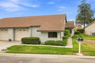 42110 Village 42, Camarillo, CA 93012 - Photo 4