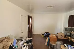 6656 Enfield Ave, Reseda, CA 91335 - Photo 10