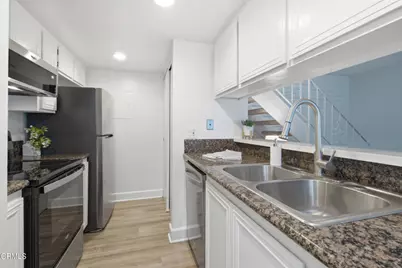 1130 Bryce Way, Ventura, CA 93003 - Photo 8