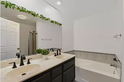 14035 Astoria Street #125, Sylmar, CA 91342 - Photo 20