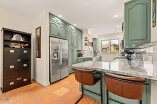 1027 Brockton Ln, Ventura, CA 93001 - Photo 8