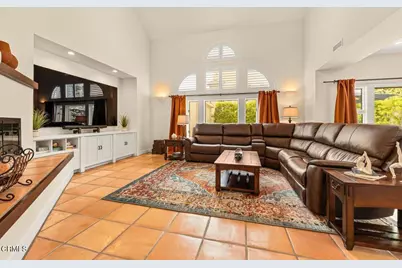 1027 Brockton Lane, Ventura, CA 93001 - Photo 14