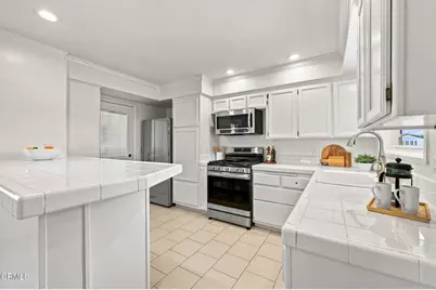 385 Hayes Avenue, Ventura, CA 93003 - Photo 10