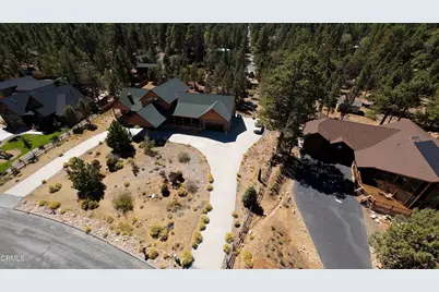 1099 Heritage Trail, Big Bear Lake, CA 92314 - Photo 2
