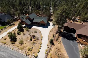 1099 Heritage Trail, Big Bear Lake, CA 92314 - Photo 2