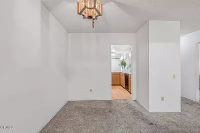 15229 Village 15, Camarillo, CA 93012 - Photo 14