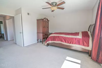 30315 Honeysuckle Hill Drive, Santa Clarita, CA 91387 - Photo 34