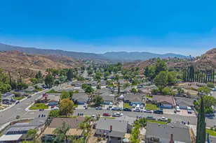 30315 Honeysuckle Hill Dr, Santa Clarita, CA 91387 - Photo 50