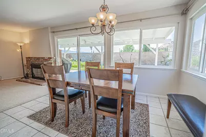 30315 Honeysuckle Hill Drive, Santa Clarita, CA 91387 - Photo 12