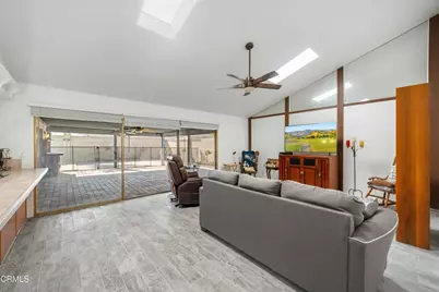 2717 Carlmont Place, Simi Valley, CA 93065 - Photo 12