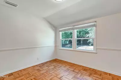 17437 Arminta Street, Northridge, CA 91325 - Photo 14