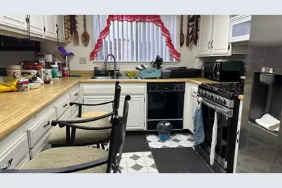 1631 Lindsay Place, Oxnard, CA 93033 - Photo 4