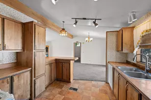 975 W Telegraph Rd, Santa Paula, CA 93060 - Photo 16