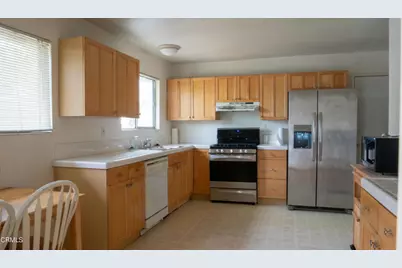 607 Calle Tulipan, Thousand Oaks, CA 91360 - Photo 2