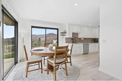 3222 Meadow Oak Drive, Westlake Village, CA 91361 - Photo 10