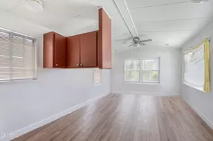 6665 Long Beach Blvd, Long Beach, CA 90805 - Photo 4