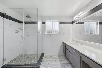 19860 Arminta Street, Winnetka, CA 91306 - Photo 24