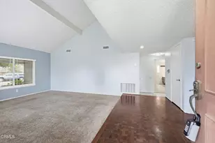 19860 Arminta St, Winnetka, CA 91306 - Photo 4