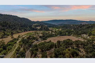 10674 Creek Road, Ojai, CA 93023 - Photo 22