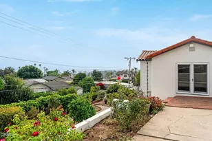 1293 Buena Vista St, Ventura, CA 93001 - Photo 68