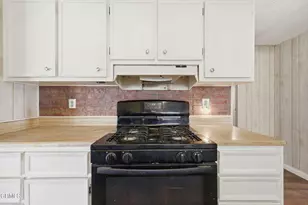 500 W Santa Maria Street, Santa Paula, CA 93060 - Photo 18
