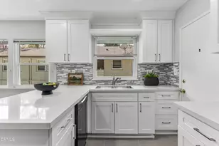 3634 Kalsman Dr, Los Angeles, CA 90016 - Photo 8