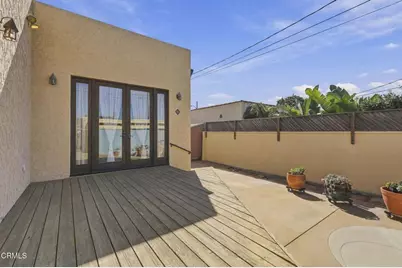 111 S Catalina Street, Ventura, CA 93001 - Photo 32