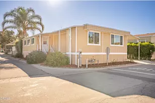 120 Calle De La Rosa, Camarillo, CA 93012 - Photo 1