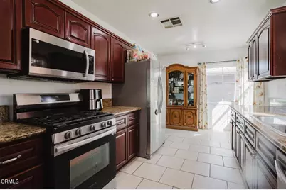 546 E Country Club Lane, San Bernardino, CA 92404 - Photo 10