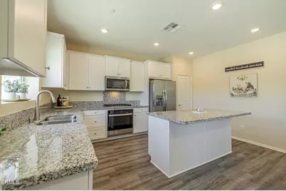 44325 Moccasin Place, Lancaster, CA 93536 - Photo 24