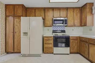 2110 Pamela St, Oxnard, CA 93036 - Photo 12