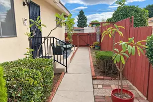 1422 E Mauretania St, Los Angeles, CA 90744 - Photo 12