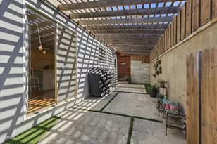 3899 Maple St, Ventura, CA 93003 - Photo 32