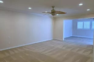 40013 Village 40, Camarillo, CA 93012 - Photo 10