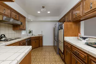 1419 Thunderbird St, Bakersfield, CA 93309 - Photo 14