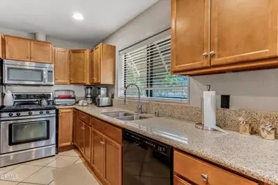 421 Raspberry Place #118, Oxnard, CA 93036 - Photo 16