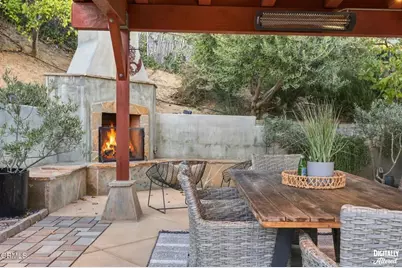379 McGill Avenue, Ventura, CA 93003 - Photo 44