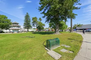 553 S E St, Oxnard, CA 93030 - Photo 28