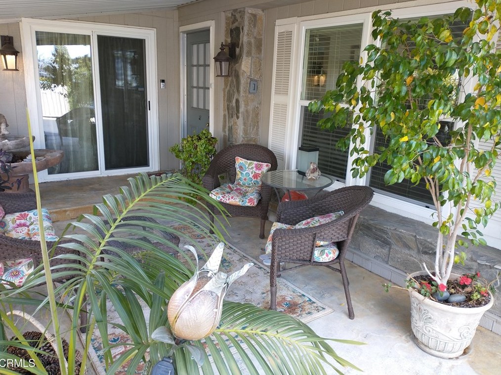 11 Caleta Dr, Camarillo, CA 93012-5105