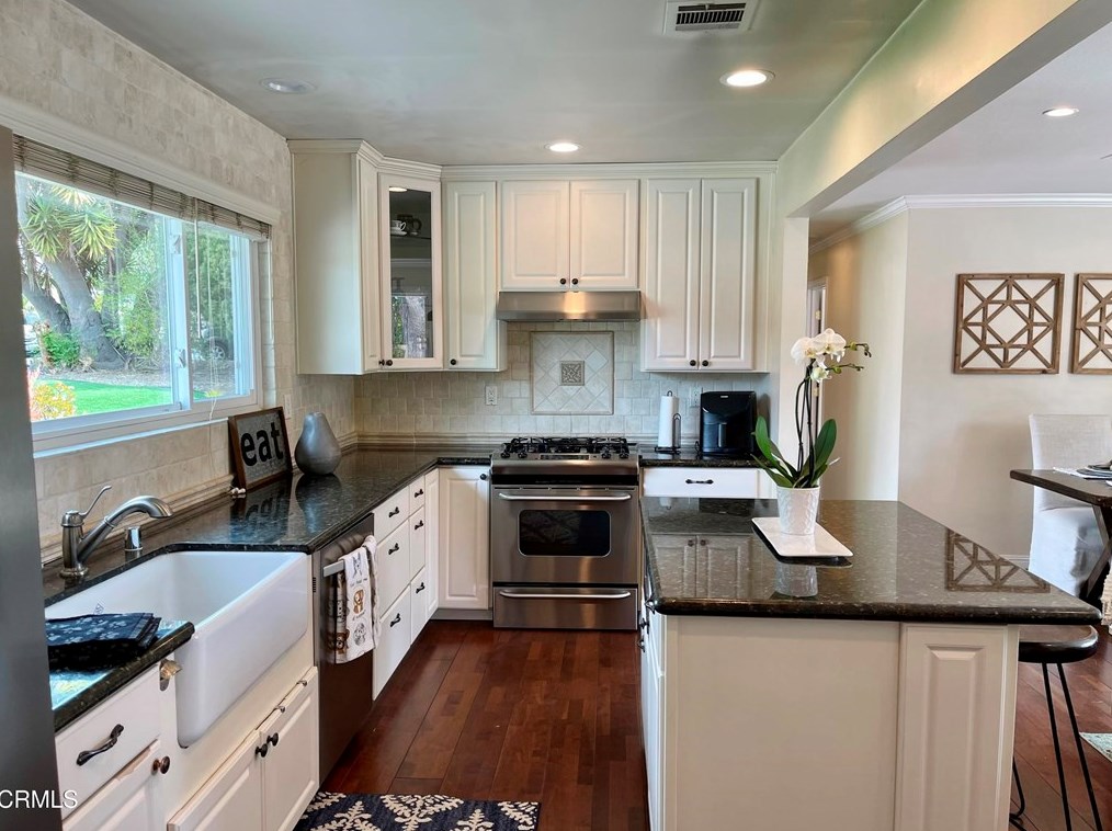 2344 Calle Alucema, Thousand Oaks, CA 91360-6601