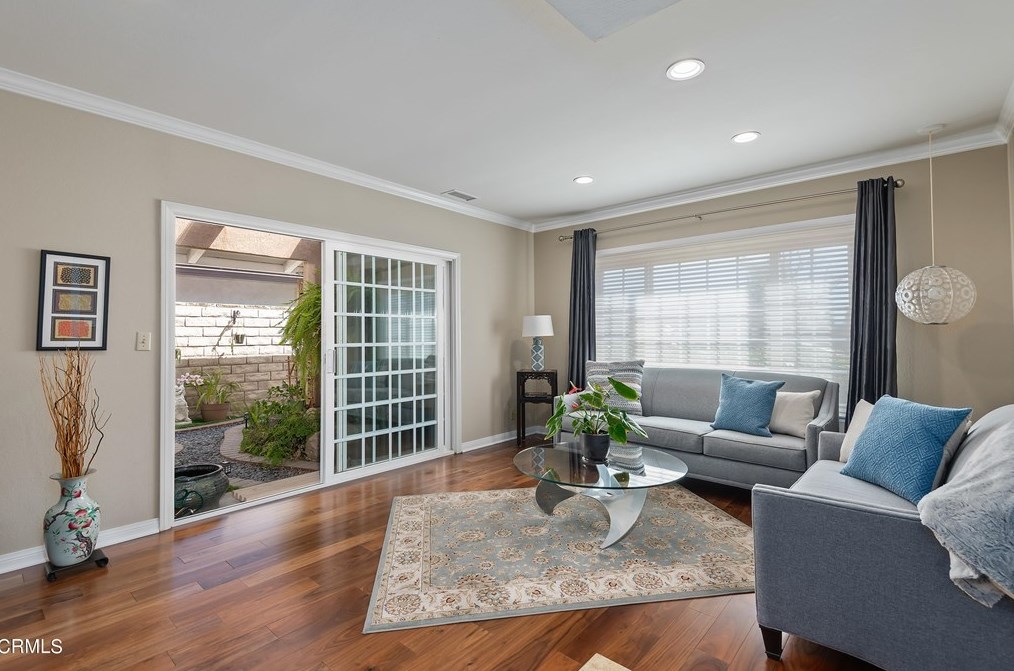 1205 Red Oak Pl, Camarillo, CA 93010-3040